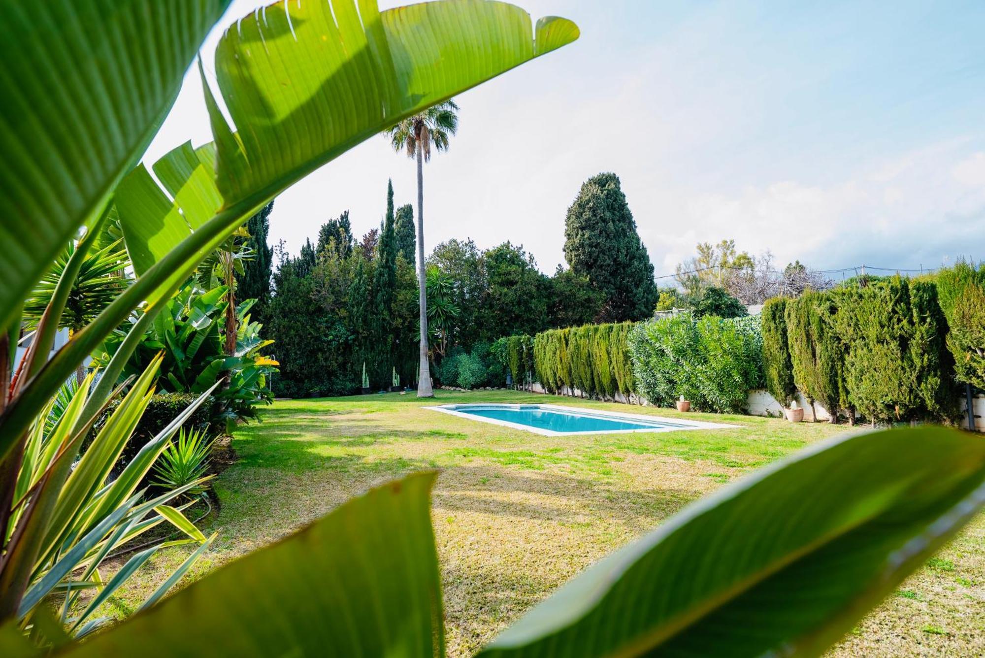 Frente A La Playa Apartamento Boutique En Marbella Bagian luar foto